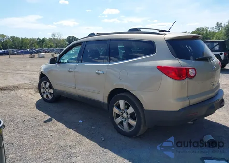 2010 Chevrolet Traverse Ltz из США, поврежденный, VIN 1GNLRHED8AS132790